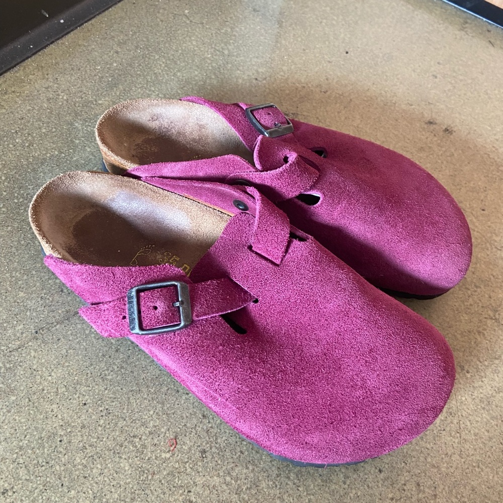 Like New Birkenstock Boston Clogs Size 35